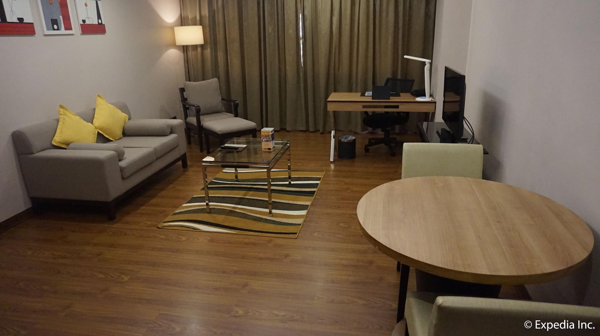 Hotel Ace And 4*